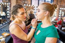 Backstage из гримерки фотостудии