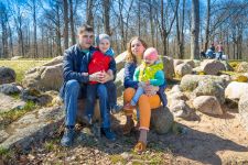 Семейная фотосессия в парке Александрия в Петергофе