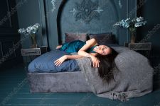 Студийная портретная женская фотосессия