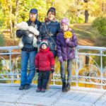 Осенняя семейная фотосессия в Александровском парке в Пушкине
