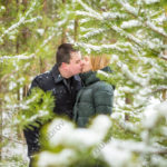 Зимняя lovestory фотосессия в лесу и на берегу Финского залива